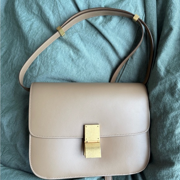 Celine Classic Box Bag Medium in Beige (Limited Color) - Picture 2 of 11